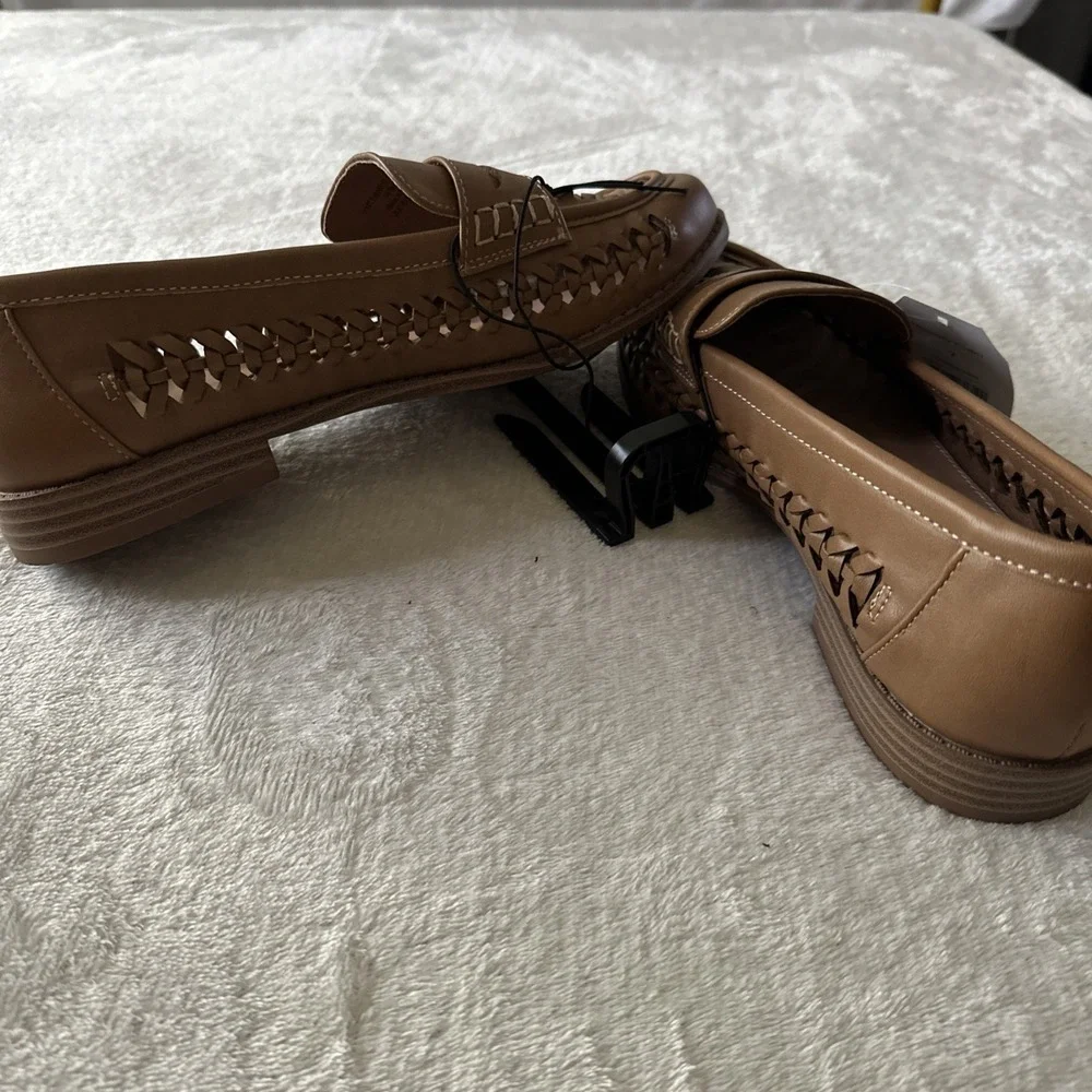 Time and Tru Brown Loafers - Picture 10 of 13